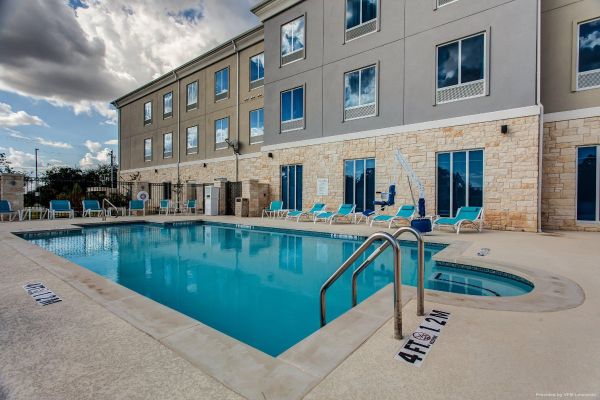 Holiday Inn Express & Suites GATESVILLE - N. FT HOOD (Gatesville)